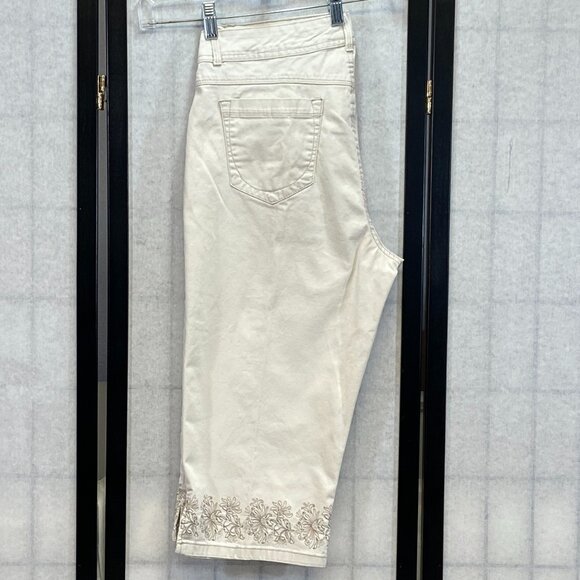 Gloria Vanderbilt High Rise Stretch Denim Capris Ivory Embroidered Perfect Fit - Picture 6 of 13